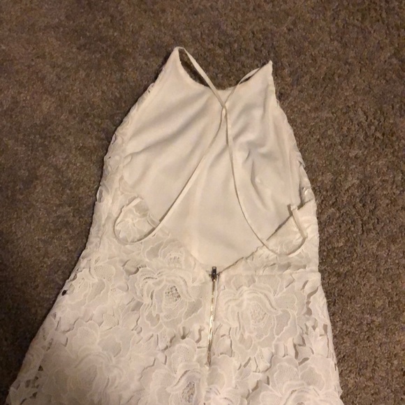 white lace dress - Picture 3 of 3